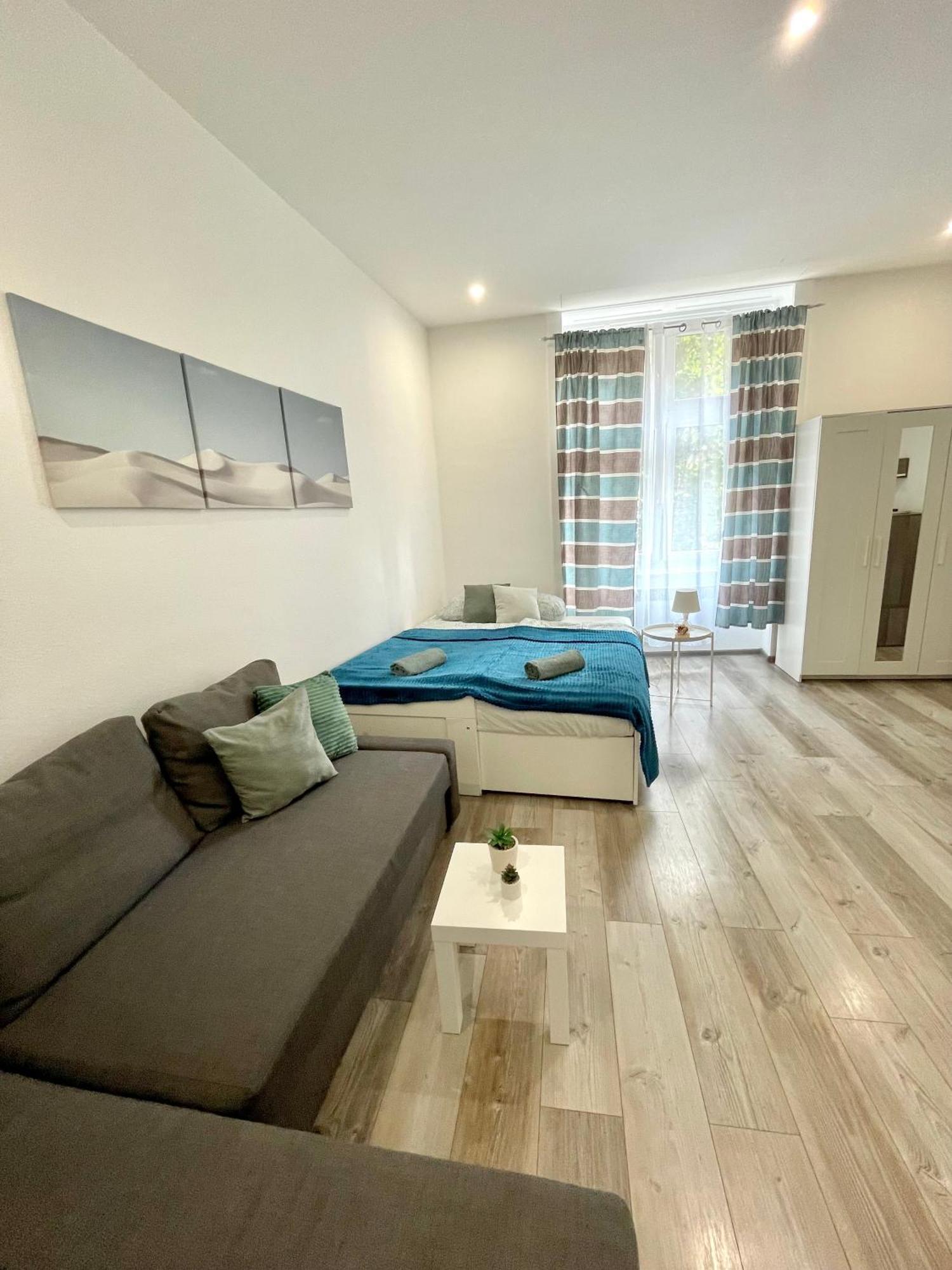 Relax With 2 Bedroom, 2 Bathroom For 6 People In The Centre Free Coffee Boedapest